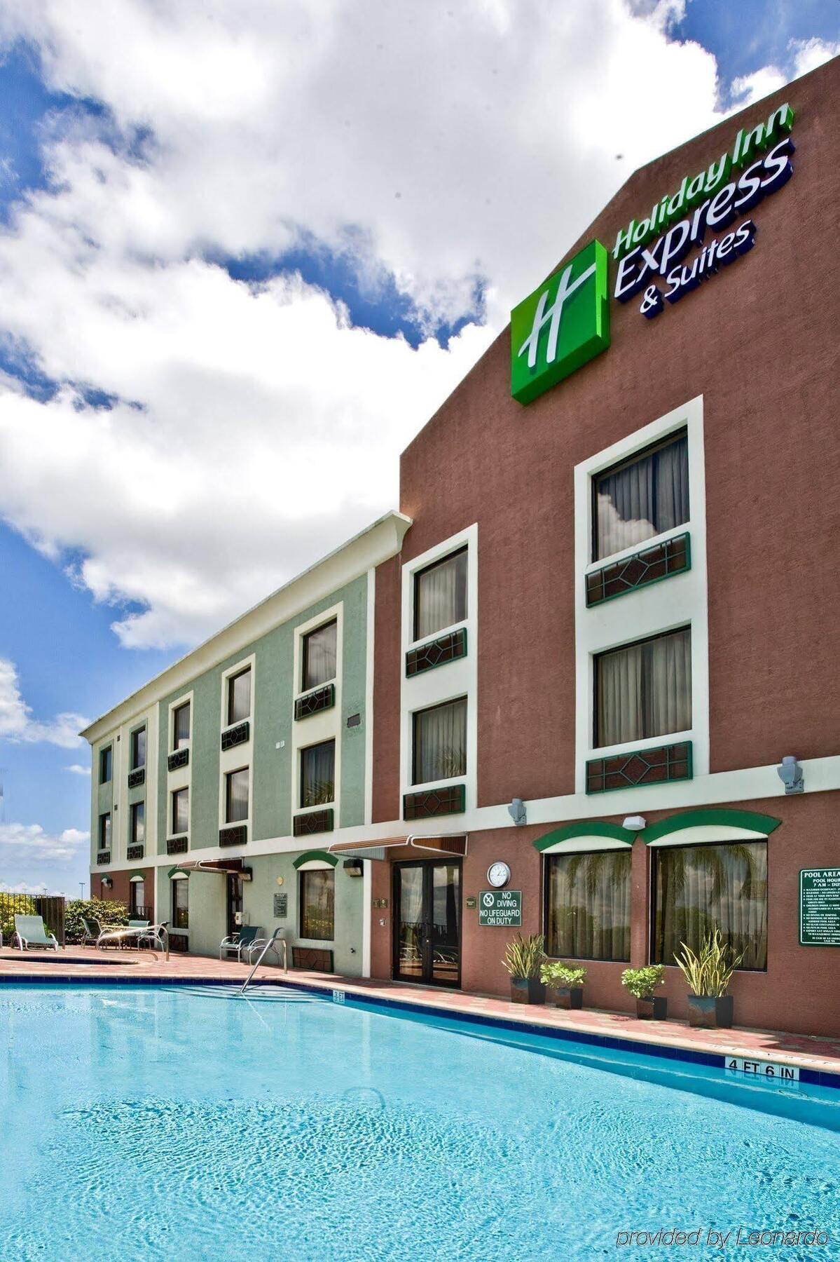 Holiday Inn Express Hotel & Suites Clewiston By Ihg Eksteriør billede